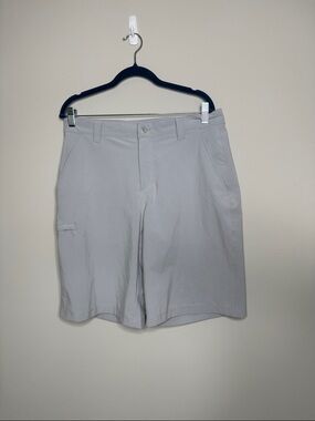 Columbia Men’s PFG 10 Inch Shorts Athleisure Gray Size 32 Fishing Golf Outdoor